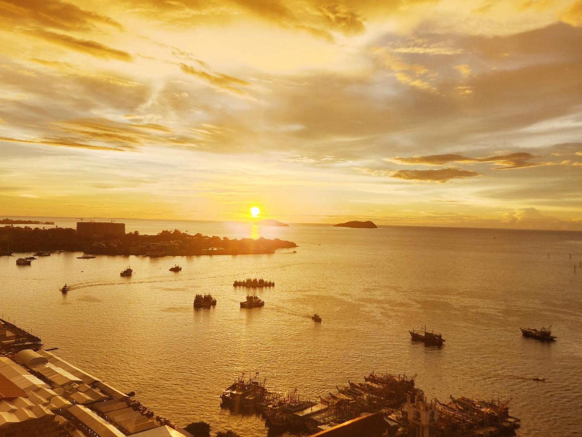 The Shore Kota Kinabalu City Centre By Lw Suites ภายนอก รูปภาพ