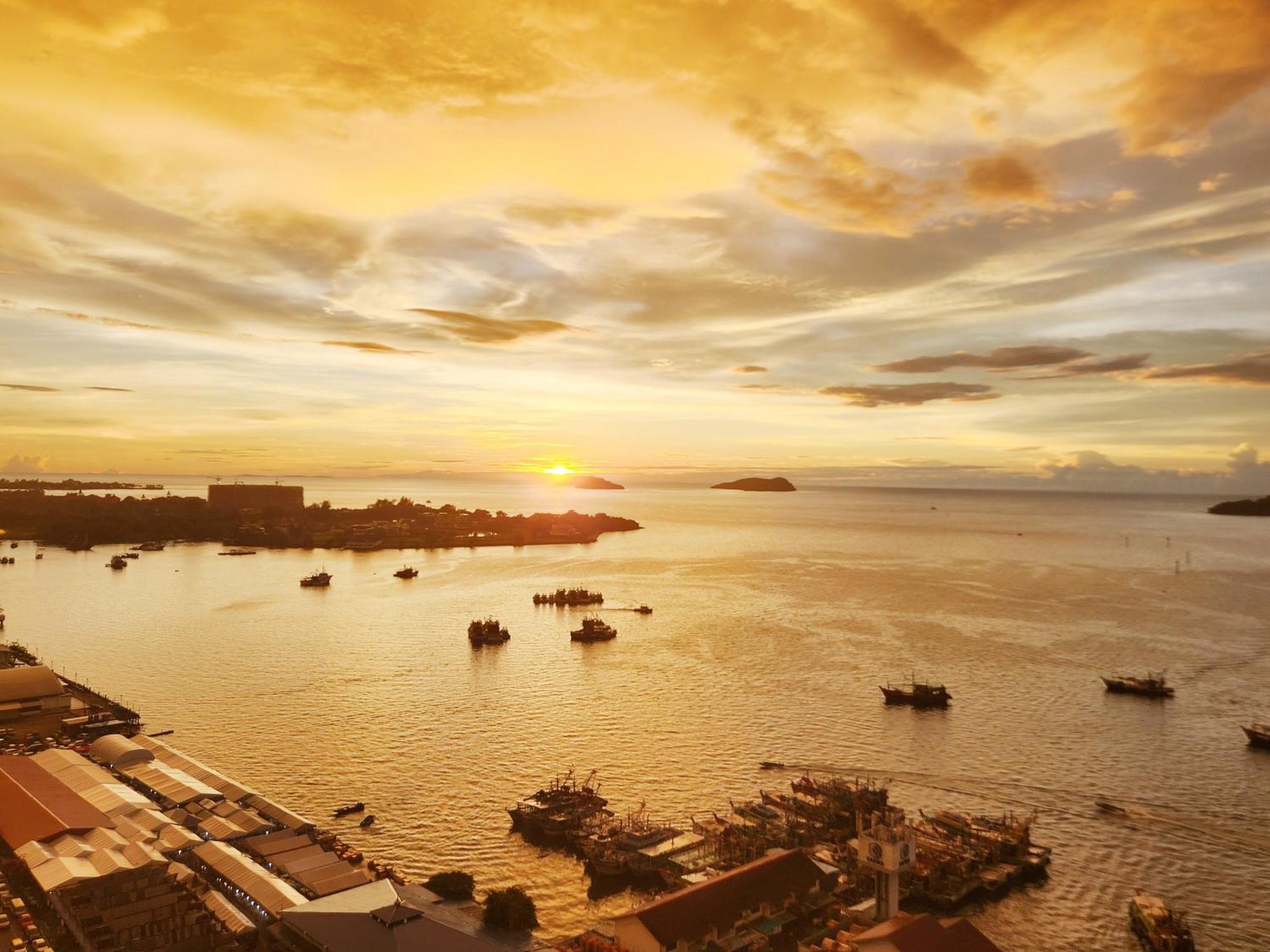 The Shore Kota Kinabalu City Centre By Lw Suites ภายนอก รูปภาพ